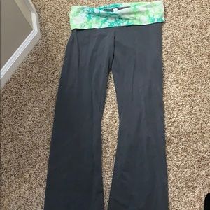 Yoga pants gray with green tie dye
